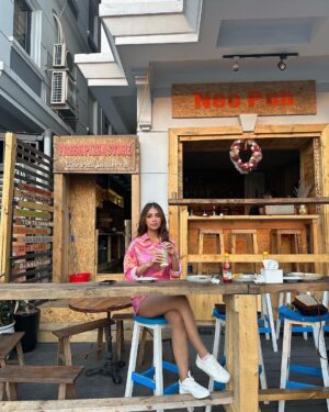 Avantika Hundal Instagram - Vietnam 🇻🇳 
📍Ha long 

Wearing @tizzi.official 
@goldcoastfilmsofficial