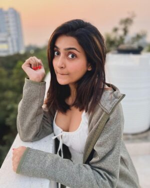Avantika Mishra Instagram - My kinda sundowner! 🦦