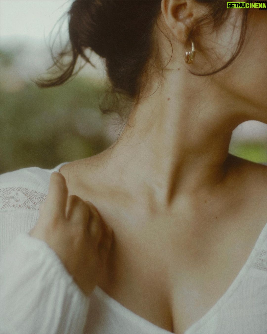 Ayesha Khan Instagram - I did not like to be touched, but it was a strange dislike. I did not like to be touched because I craved it too much. I wanted to be held very tight so I would not break. 📷- @http.m_alpha