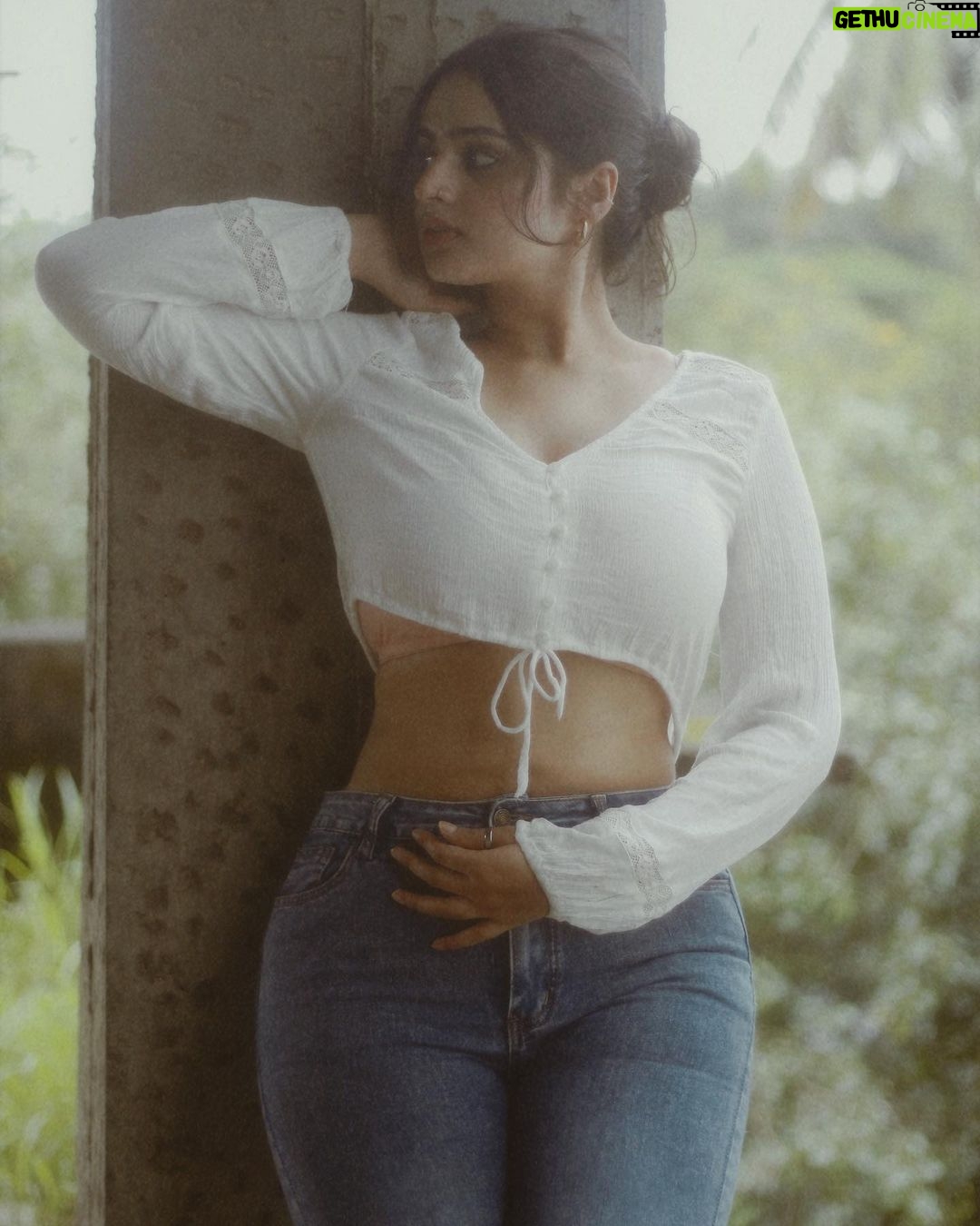 Ayesha Khan Instagram - I did not like to be touched, but it was a strange dislike. I did not like to be touched because I craved it too much. I wanted to be held very tight so I would not break. 📷- @http.m_alpha