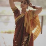 Ayesha Khan Instagram - मोहिनी✨ 1,2,3 .. or 4??? . . 📷- @varunrajkalas_dop