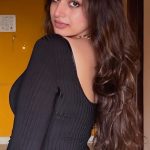 Ayesha Khan Instagram - Zulfan de jaal mere 👀 . . #reelsinstagram #foryou #slowmo #explorepage #lofi