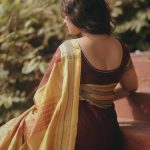 Ayesha Khan Instagram - किसी की दुनिया चाहत में बरबाद है… 📷- @varunrajkalas_dop