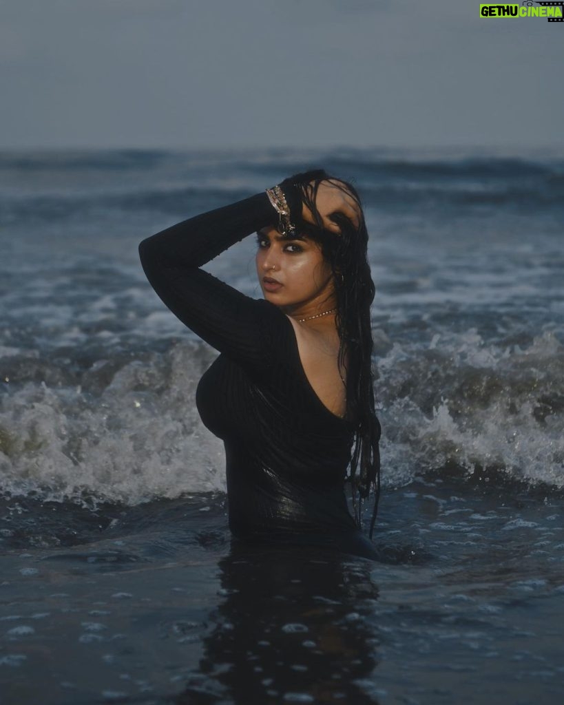 Ayesha Khan Instagram - A daydream, a nightmare… 📷- @ruhaankhanportraits