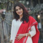 Ayesha Zeenath Instagram – ❤️

:
: clicks by @udaykumar.r.14 
#oorvasivorakshashivo #❤️
