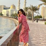 Ayesha Zeenath Instagram - 🤍❤️ . . . PC : @nu.seyd #dubai🇦🇪 #sharjah #jumairah #instagram Majarrah Corniche