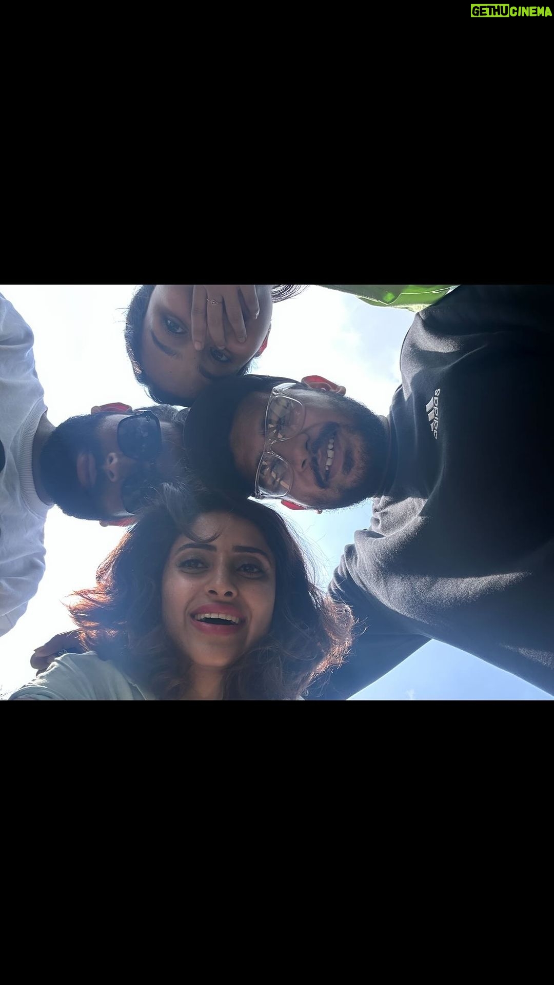 Ayesha Zeenath Instagram - Wid my ppl 🫶🏻 . . . Missing u already @_roadie_monk_ @ajju07_cazrod #family #friendship #cousins #kerala #childhood #blessed #instagood #instagram #insta #reels #trendingreels #love