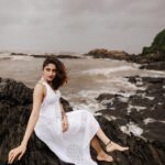 Ayesha Zeenath Instagram - 🦋 . . . #reelsindia #instagood #newpost #tamilcinema #tamilactress #beach #summervibes Chennai, India