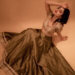 Ayesha Zeenath Instagram - 🤎 : : @camerasenthil @makeup_by_kez @zol_studio @shalini_hairartist @rrajeshananda