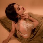 Ayesha Zeenath Instagram - 🤎 : : @camerasenthil @makeup_by_kez @zol_studio @shalini_hairartist @rrajeshananda
