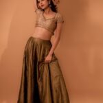 Ayesha Zeenath Instagram - 🤎 : : @camerasenthil @zol_studio @makeup_by_kez @rrajeshananda @shalini_hairartist @rotr.chennai