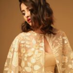 Ayesha Zeenath Instagram - Dark and light : : @en.nizharpadam @tnt_designstudio @mary_vijayakumar_mua_ @fineshinejewels @ishwaryaalaguvel @istills_studio
