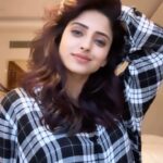 Ayesha Zeenath Instagram – 🖤🩶