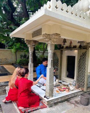 Barkha Singh Instagram - Birthday photodump 😃❤️✨

I went to one of my favourite properties, with one of my favourite people and did all of my favourite things - travel, new experiences and a whole lot of food (and draaanks)! Hello maturity! 😄

Thank you all for the wonderful wishes, birthdays are always are a reminder of how blessed we are ✨🙏

#birthday #eat #pray #love #eatpraylove #udaipur #travelwithB #travel #photodump #experiences #foryou #birthdaygirl #gratitude #blessed 

Swipe