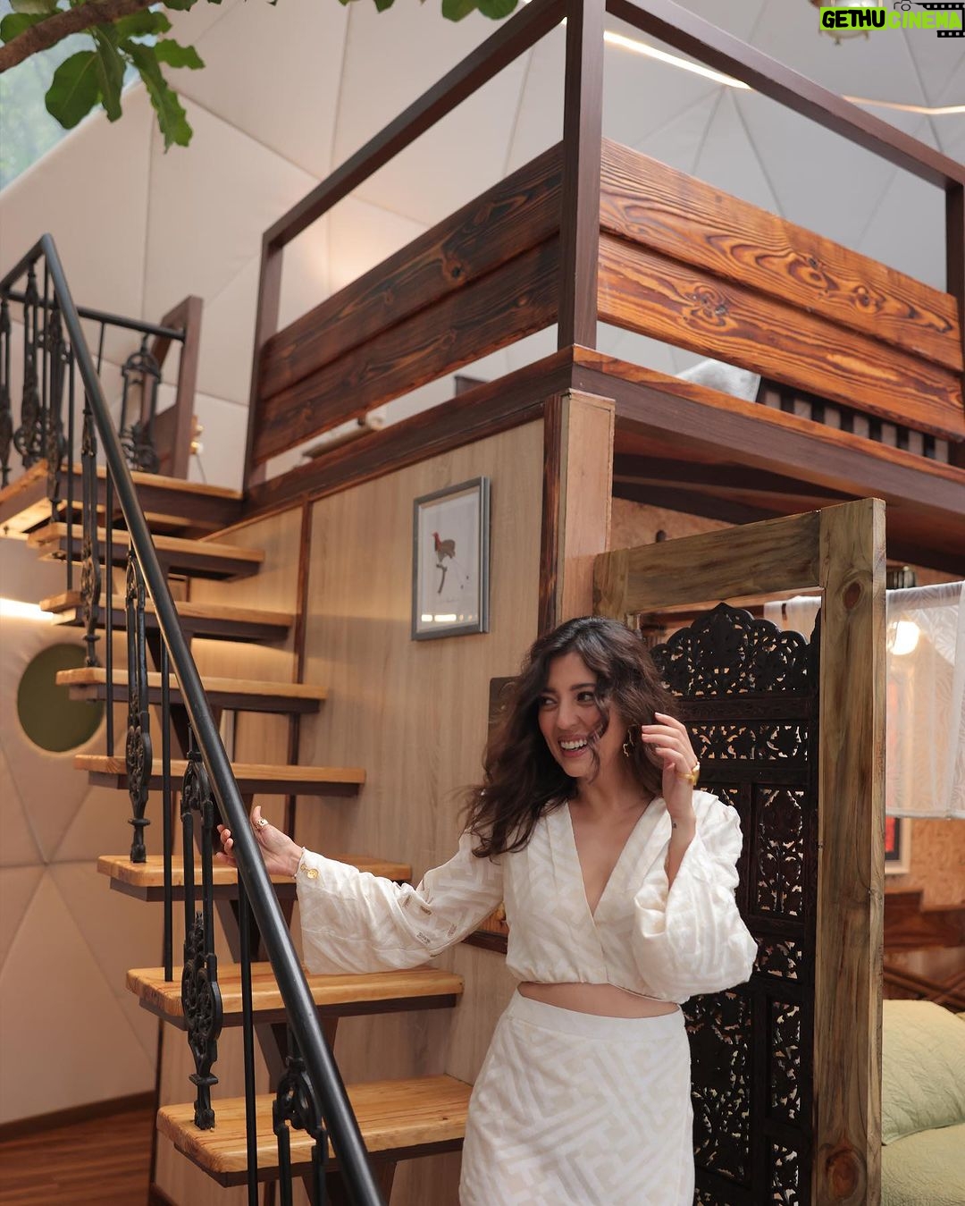 Barkha Singh Instagram - Who loves a peaceful and rejuvenating getaway but without too much travel? π
keep reading π I went with my girlies to The Machan nestled right in the lap of Mother Nature. We stayed at The Cocoon that is a 3 level dream accommodation surrounded by lush greenery. It can easily accommodate 8 people so itβs perfect for a group of friends or a big family outing, or for that matter, also the romantic couple who is looking for the ultimate getaway filled with spaciousness like never seen before. π The interiors have so much attention to detail, even the design on the dome has inverted triangles to facilitate good flow of energies. Yea there is a tree inside the room! π not only that, it also has an outdoor bathroom, private pool/jacuzzi- you name it! π #TravelwithB #Indianresorts #TheMachan #Hosted #Lonavala #Getaway #Nature #luxury