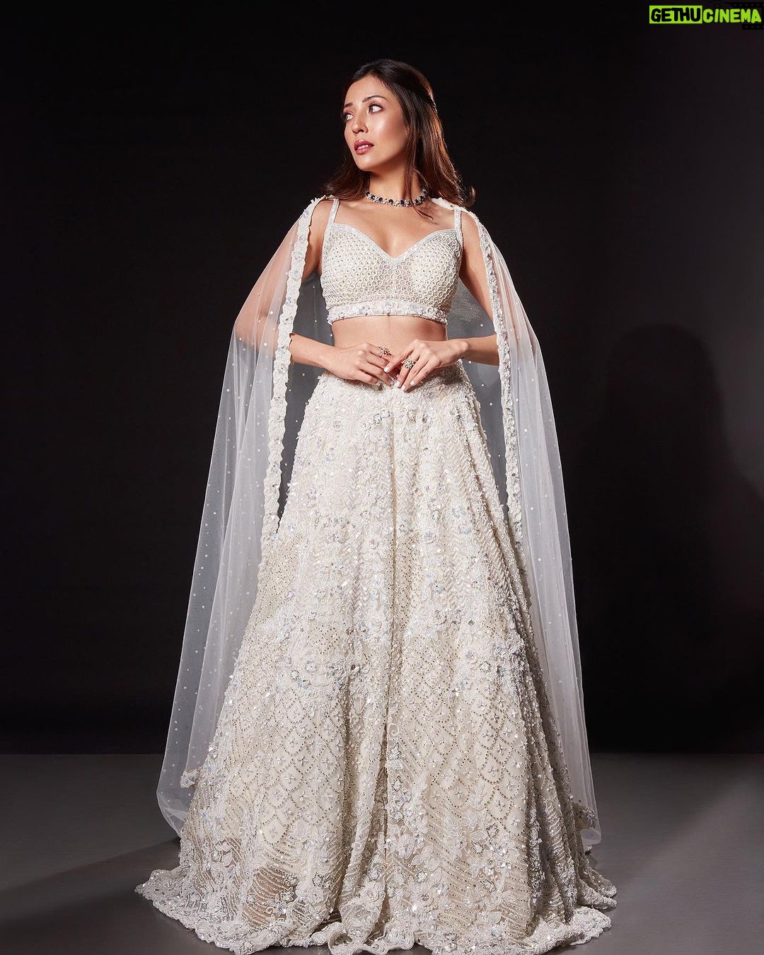 Barkha Singh Instagram - Over the next few posts I’ll be sharing looks from my shoot with @fablookmagazine 💗 Founder & styled by @milliarora7777 @ankkittt.chadda.official Wearing @roopvatikaofficial Jewels @chosenbytejpal Mua @makeupbymomina_ Hair @amuthevar Styling team @styled_by_tanisha Shot by @tanvigvora Cinematographer @chalchitrakar #lehenga #foryou #ethnicwear #indianwear #traditional #whitelehenga
