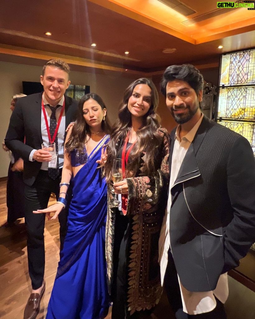 Barkha Singh Instagram - Imma call this #photodump a #Sari night ✨ Had the pleasure of having dinner with the ambassador of UAE for India and met a bunch of dosts and also celebrated a friends engagement ✨🫶🏼 #photodump #saree #love #light #joy