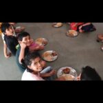 Bebika Dhurve Instagram - "We make a living by what we get, but we make a life by what we give" -WINSTON CHURCHILL Those smiles on the faces of these little angels have overwhelmed my heart ❤️ ... I pray and wish for the best life for them .. Watching others Rise and Shine is the biggest joy...