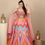 Bebika Dhurve Instagram - A spark of color A deep mysterious language.. the language of dreams...🧚‍♀️🧚‍♀️🧚‍♀️ MUA @makeover_rituu @paaneri_dadar @beingdeepeshmore13 @good_beginningstudio #bebika #bebikadhurve