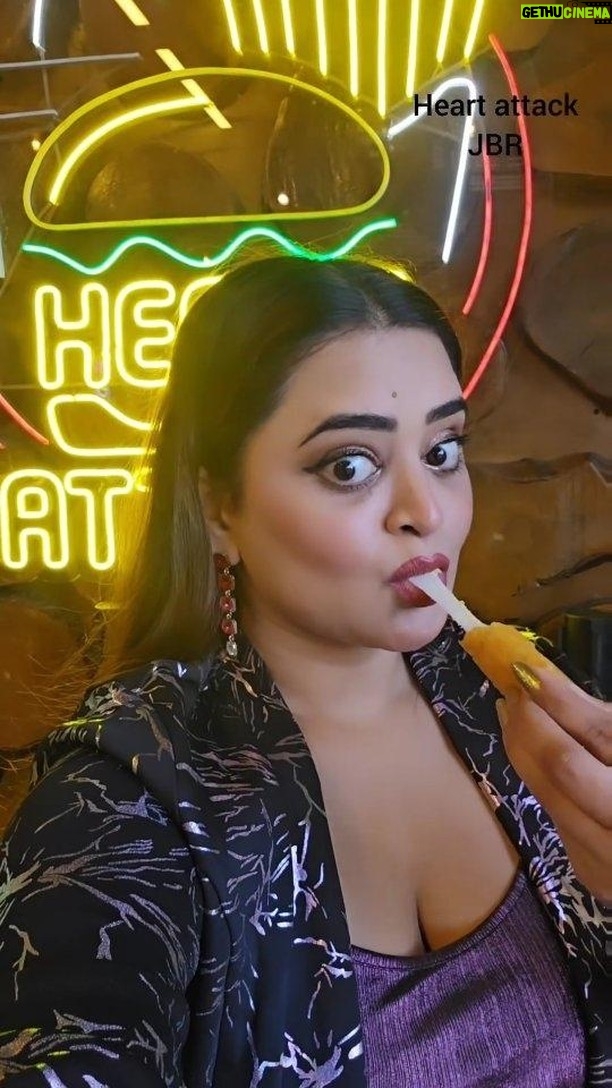 Bebika Dhurve Instagram - @heartattackuae Taste worth dying forπ₯³π₯³π€―π€―π€―π€―πππ #taste #yum #yummy #worth #it #food #foodporn #foodblogger #bebika #bebaki #bbott2 #botiboti #boti #reelsinstagram #reels #reels #reelsinstagram #viral #trending Dubai, United Arab Emirates