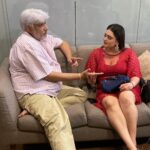 Bebika Dhurve Instagram – Two or more people actually  engaged in the pursuit of a definite purpose with a positive mental attitude, constitute an unbeatable force

 What a Miraculous day
Got the privilege to palm read @vikrampbhatt @maheshfilm @poojab1972

And my fortune reading was done by @vikrampbhatt  sir at the end of the session
I have embarked not just pearls of wisdom but pathways to real  life …
I believe  I am blessed ❤❤
WHAT A MASTERMIND💫💫💫💯💯💯💥💥💥

#botiboti #boti