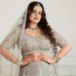 Bebika Dhurve Instagram - Mana ki sadgi ka daur nahi Lekin sadgi se acha kuch aur nahi ❤💯❤💫💫💫 @bawreefashions @beingdeepeshmore13 @makeover_rituu @good_beginningstudio @mahives_makeover
