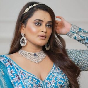 Bebika Dhurve Instagram - Lets respond with grace even when others dont💯💯💯❤❤💫💫💫

@beingdeepeshmore13 @makeover_rituu @paaneri_dadar @mehtaemporiumjewellers @good_beginningstudio