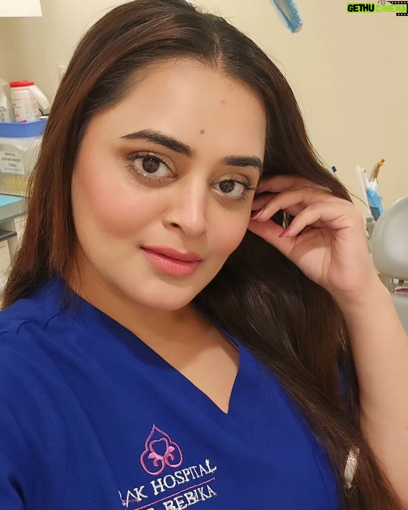 Bebika Dhurve Instagram - An educated mind is always a better resource for the country's future An integral part of my life I can never let go❤️❤️❤️ Dubai, United Arab Emirates