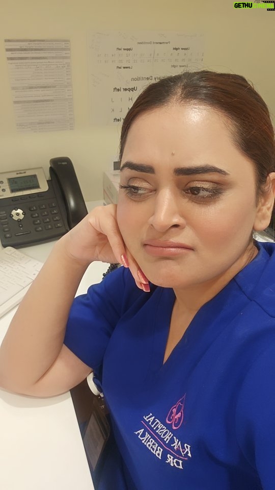 Bebika Dhurve Instagram - Dukh Dard aur peedaaa Kahe Khatam nahi hota hai baeeeee.....🥲🥲 Diwali ke restrictions in foreign land... 🥲🥲 Missing family..❤️❤️💫💫 Missing India.. ❤️❤️💫💫 #diwali #festivals #festivity #india #dubai🇦🇪 #love #botiboti #bbott2 #bebikadhurve #bebika #fun #life #love #spread #love #no #hate #light #enlighten #slay