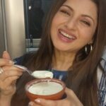 Bhagyashree Instagram - #tuesdaytipswithb Stomach upset, acidity, hunger or even if I feeling quesy... curds/dahi is my first go to solution. It cools the stomach, creats a linning to reduce acidity and even acts as a probiotic. Ofcourse it is also loaded with the benefits of vitamins and calcium... along with being super easy to digest. Try it.... it surely works wonders for me. #healthytips #health #everydaytips #vitamins #healthfood #diet #weightloss #foodhacks #foodoftheday #nutrition #healthyfood #healthhacks #goodhealth #eatwell #nutritious #womenshealth