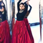 Bhagyashree Instagram - Women Rule! . You are stronger than you know, more powerful than you think... all you need to do is believe in you. #bethewomanyouwanttobe #womanpower #believeinyou #believeinyourself