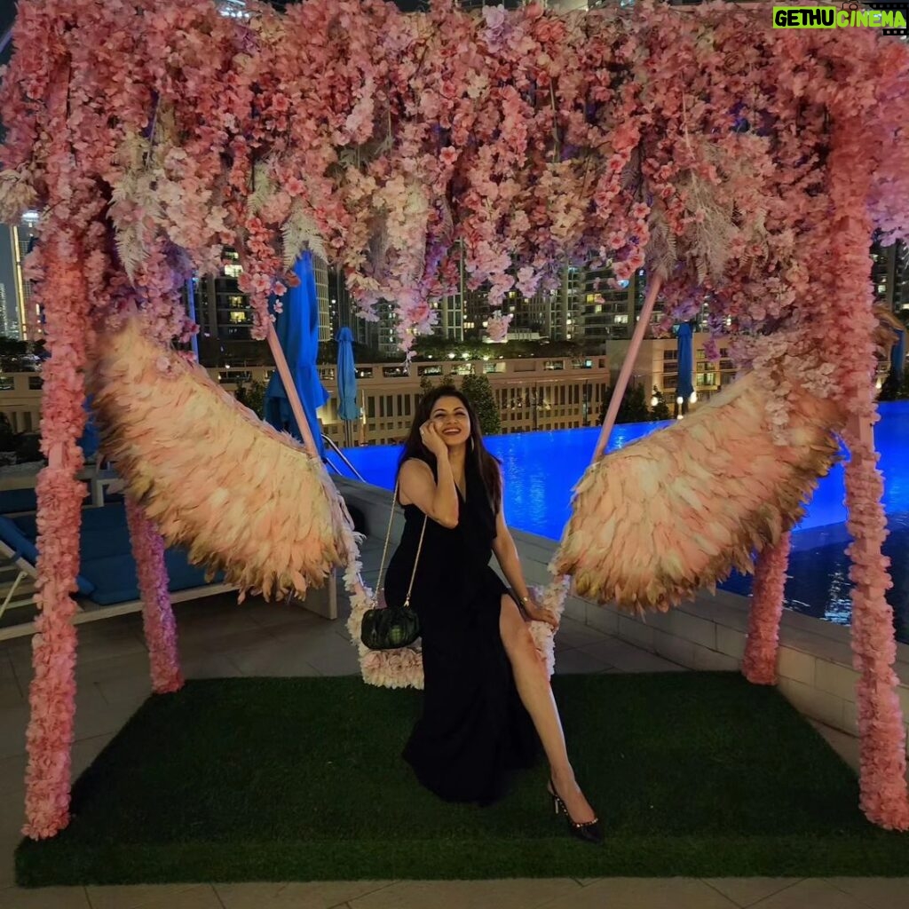 Bhagyashree Instagram - I believe I can fly ! I just like to use the planes instead🤪😅 #angel #fly #wings #wingsonmyfeet #wednesdaywisdom