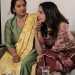 Bhagyashree Limaye Instagram - Kasa vatla episode? 💌 Kothrud Vs Kothrud out now on @bhadipa 's YouTube channel! Lagech bagha! @leena.bhagwat.94 @bhadipachi_aai @sarangsathaye @alokrajwade @akshay_nar #bts