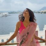 Bhagyashree Limaye Instagram - Royally dumping some! 🩷 . . #vacay #rajasthan #incredibleindia #love #udaipur #weekend #friyay #monsoon Taj Fateh Prakash Palace