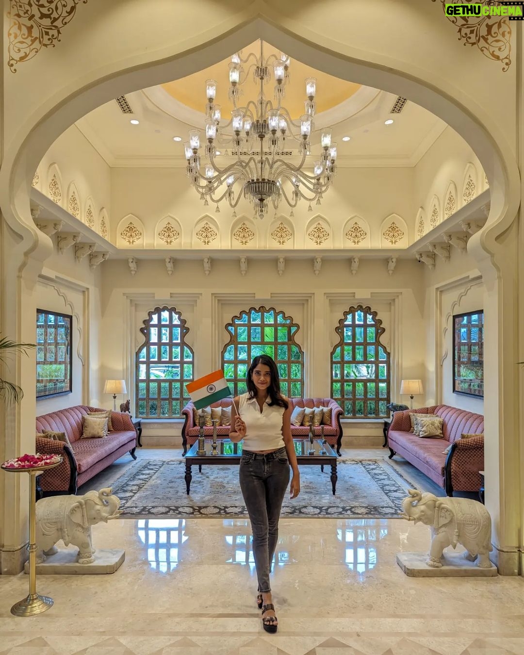 Bhagyashree Limaye Instagram - Celebrating our Independence day :) . #onlyrespect #india #independenceday #bharat #love Aurika Hotels & Resorts - Luxury by Lemon Tree Hotels