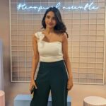 Bhagyashree Limaye Instagram - Any guesses as to where I was last night? 🤍 #hintseverywhere #ootd