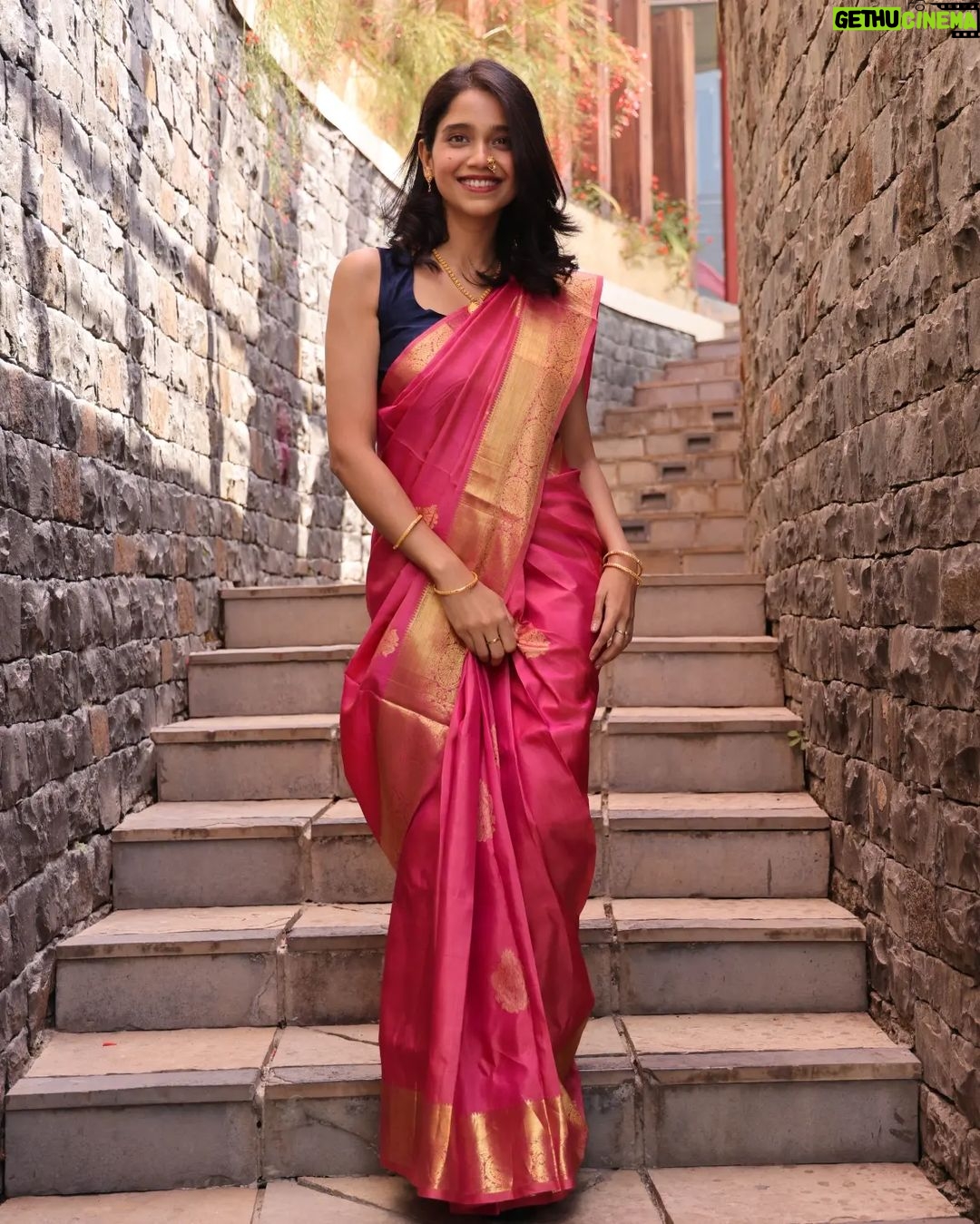Bhagyashree Limaye Instagram - I could finally drape a saree myself! 🐣🙃 . . #smallachievements #december #weddingseason #ootd #saree #yearend #pinkfeed #traditional #warmth #grwm #decemberthings #love