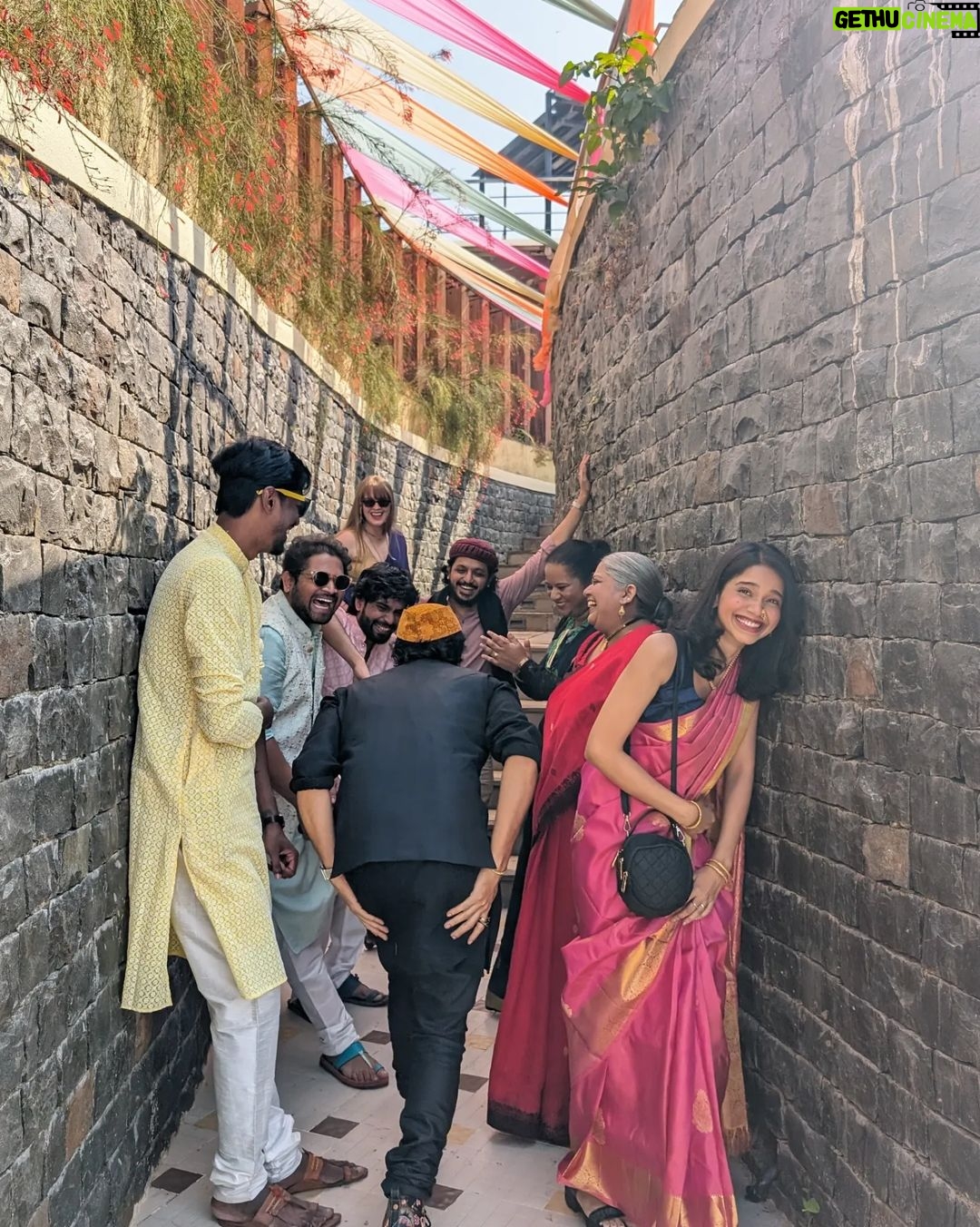 Bhagyashree Limaye Instagram - Madness, love, laughter, reunion! @gautamideshpandeofficial @swanandtendulkar , your wedding brought all of this ❤️ . . #swag #weddingbells #love #december #weekend