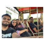 Bhagyashree Limaye Instagram - This crazy bunch! 🤍 #dump #weekend Mulki