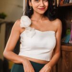 Bhagyashree Limaye Instagram - Do you hate touching up your lipstick too often just like I do? Look no more! 😏 The Loreal Paris Infallible Matte Resistant Liquid Lipstick is super long lasting and I have been constantly reaching out for it!💄 @lorealparis #AD #LOrealParis #LOrealParisIndia #InfallibleLipsThatResist #LOrealParisMakeup #LOrealParisMakeup