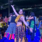 Bhagyashree Mote Instagram - Garba fever last night!🌈 Let myself out for last night of Navratri! Thank You @suchitragosavi for encouraging me!😘 P. S. Find 👟 in the pic . . . #garba #fun #navratri #dance #positivity #lastday #dressup #vibe #feel #colours #culture #fresh