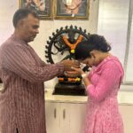 Bhagyashree Mote Instagram – Becoming a student and be able to take off the old skin Is a whole different process! Learning is always exciting part for me! I just enjoy the process so much! So here I am starting back my Kathak journey again which I left incomplete 3 years back due my health issues. This time i am making sure to dedicate myself to the craft wholeheartedly!❤️
Thank you @rajendrachaturvedi sir for giving me such a warm welcome! I shall always strive to do better!🙏🏻