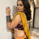Bhagyashree Mote Instagram - Full colourful!🌈😁 . . . #look #garba #love #dance #enthusiast