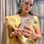 Bhagyashree Mote Instagram - A saree photo dump!🥻also it can never go wrong!❤️ at least on me!🤷🏻‍♀️