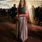 Bhagyashree Mote Instagram - Beautiful evening spent with pure soulful music!🎊🎉🤩💃🏻🎉🎈 I am all mesmerised and feeling pure love in my heart! @officialluckyali is all hearts.🫶🏻 It was pure magical to listen to you live!❤️ P. S. (Grinning all the way back home bursting with happiness and peace) ❤️ . . . #evening #wellspent #solodate #lovingmyowncompany #music #love #feel #luckyali #magicaltime #purelove #cantexpress #inwords #thedepth #soulful #justbeautiful #happyme