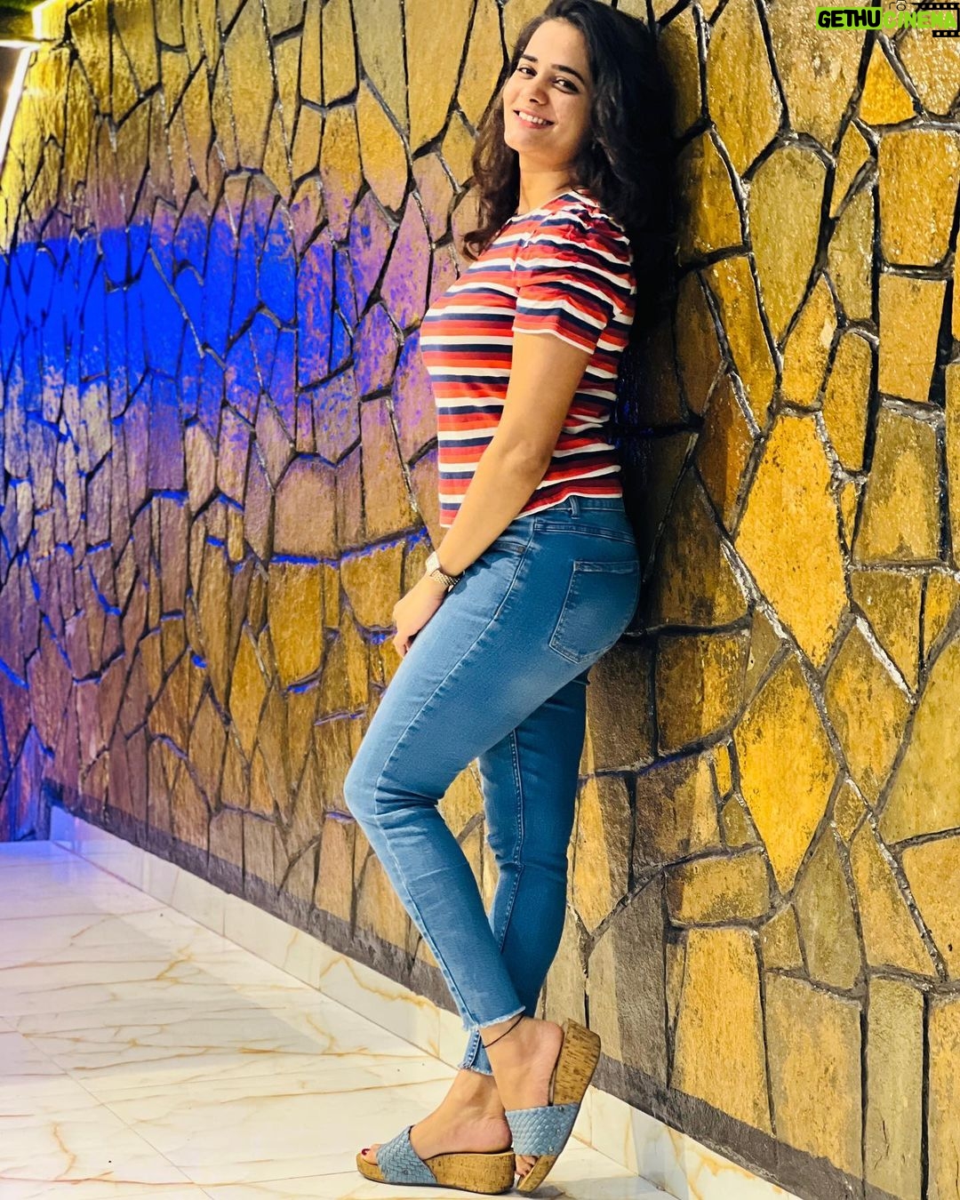 Bhagyashree Mote Instagram - Just following my lane…🤸🏻♀️🛹 . . . #dreamy #me #beingmyself #finding #mycenter