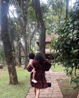 Bhama Instagram - Chirping Birds ♥️

@greenwoodsthekkady