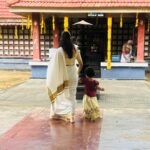 Bhama Instagram - എല്ലാവർക്കും ഹൃദയം നിറഞ്ഞ ഓണാശംസകൾ ♥️