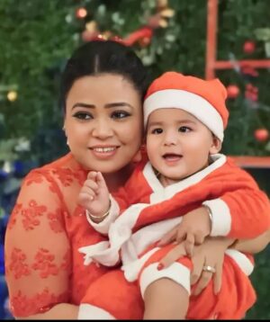 Bharti Singh Instagram - merry christmas 🌲❤️🤗😍 @laksh_singhlimbachiya @haarshlimbachiyaa30