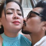 Bharti Singh Instagram - I love you Haarsh❤️🤗🧿❤️happy anniversary @haarshlimbachiyaa30 #6years #weddinganniversary #ganpatibappa #love #iloveyou❤️